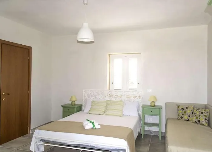 Cisterna - Direzione Salento 4*