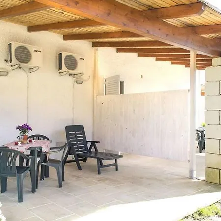 Cisterna - Direzione Salento 3*